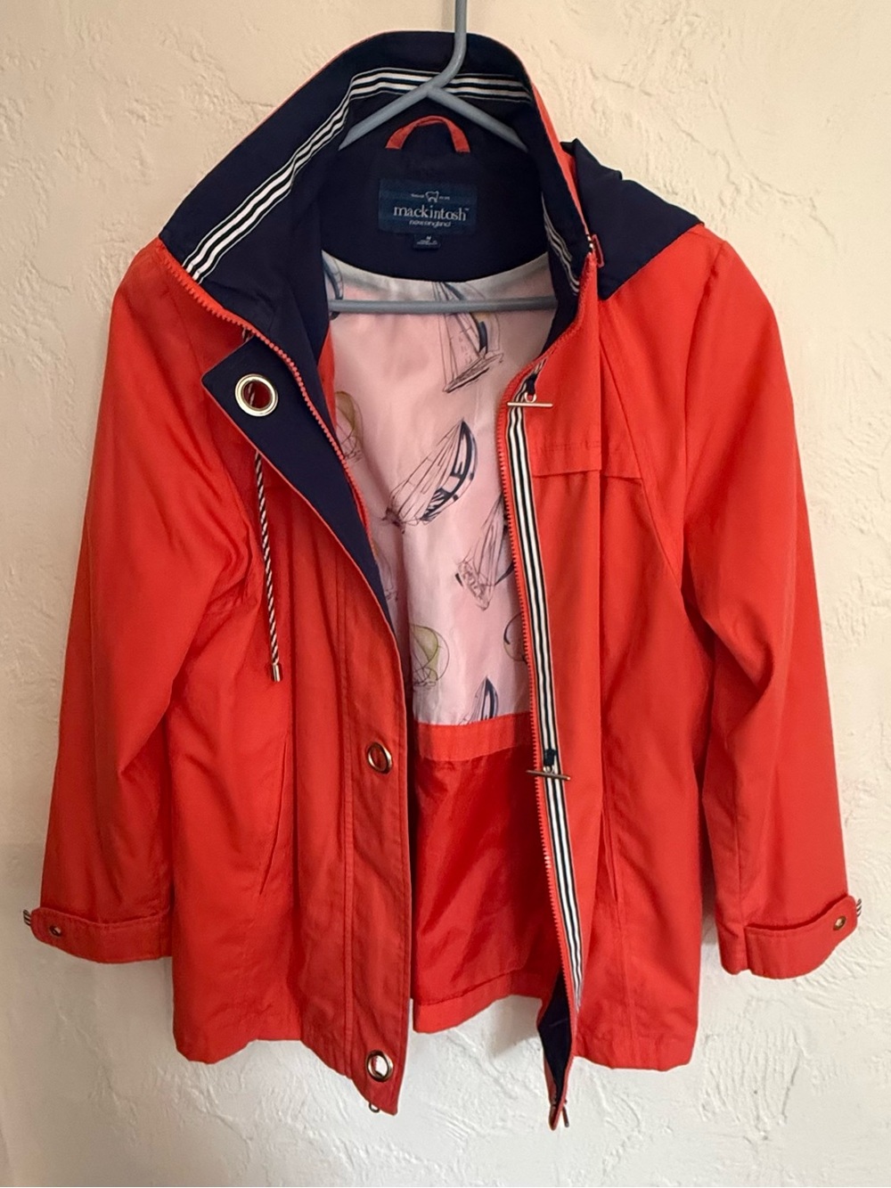 Mackintosh New England Rain Jacket Womens M Orange Hooded Nautical Sailboat
